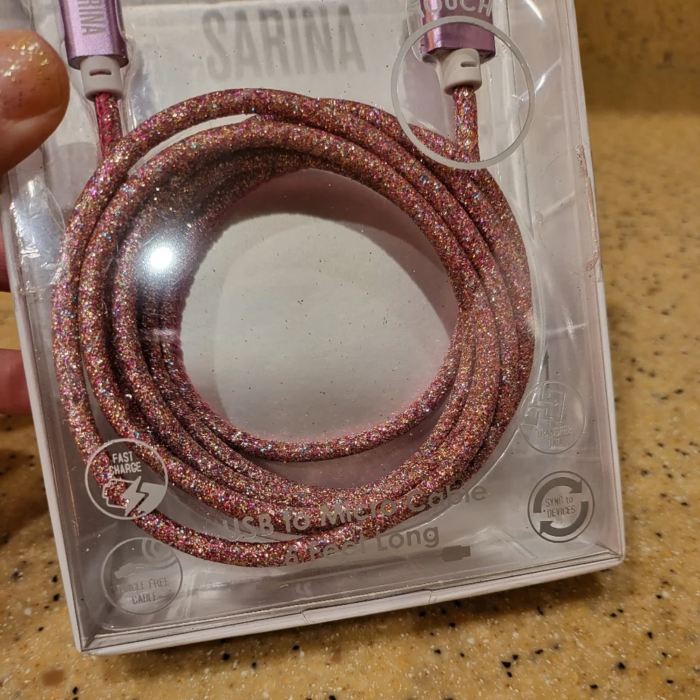NWT Sarina USB to Micro Cable Fast Charge Six Feet Long